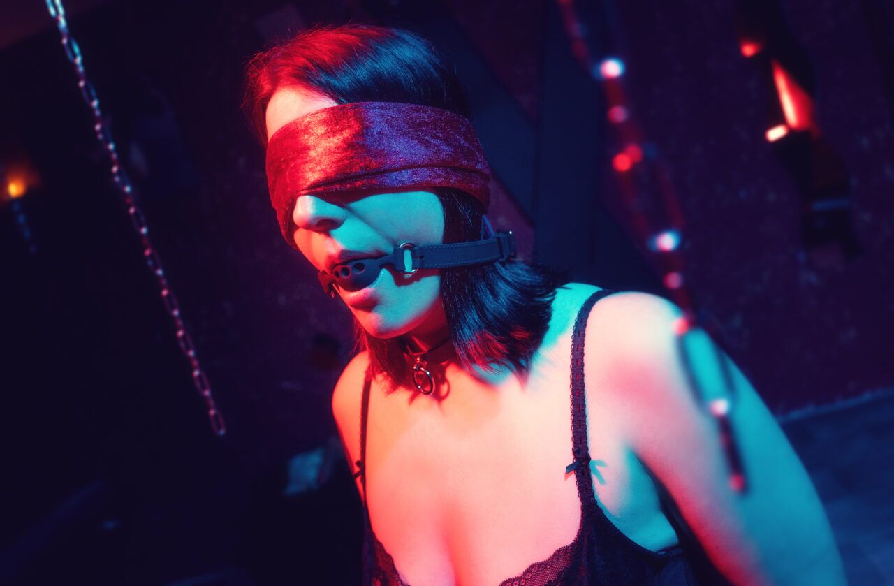 Дикстердің фотосуреттері жоқ Ол стақанда аяқтады